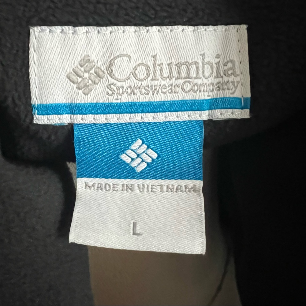 EUC Columbia Plum Puffer Vest - Picture 7 of 10